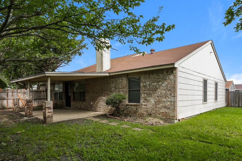 2,530/Mo, 6505 Nicole Way Arlington, TX 76002 Rear View