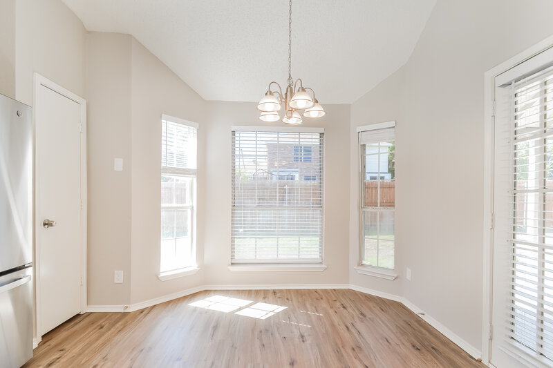 2,230/Mo, 2317 Westview Trl Denton, TX 76207 Breakfast Nook View