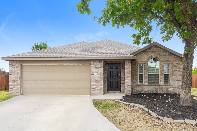 2,580/Mo, 16301 Severn Ln Justin, TX 76247 External View