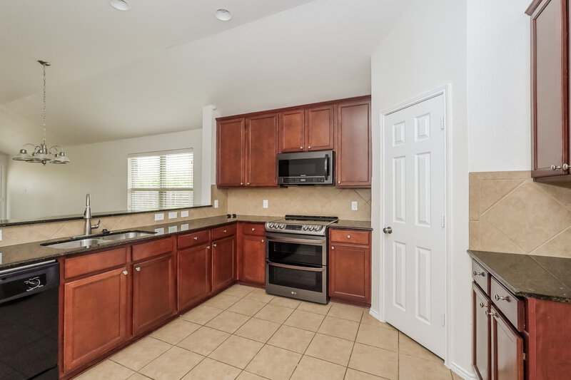 2,580/Mo, 16301 Severn Ln Justin, TX 76247 Kitchen View