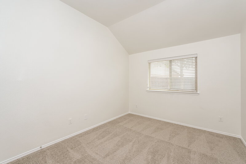2,580/Mo, 16301 Severn Ln Justin, TX 76247 Bedroom View 2