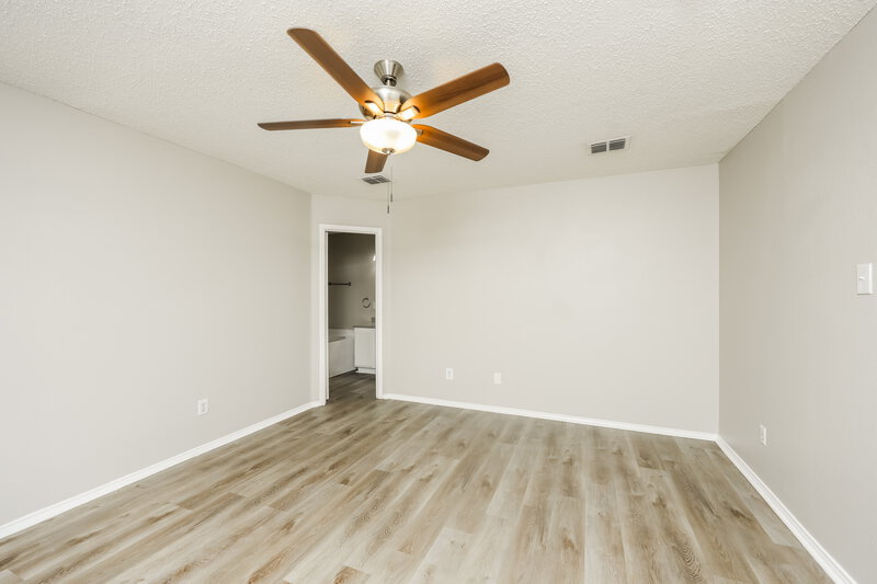 2,425/Mo, 8201 Montecito Dr Denton, TX 76210 Main Bedroom View 2