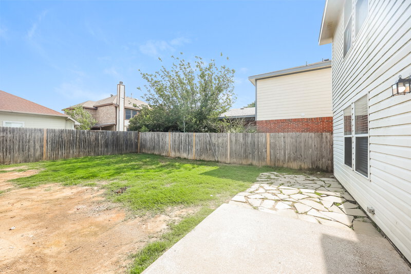 2,425/Mo, 8201 Montecito Dr Denton, TX 76210 Rear View