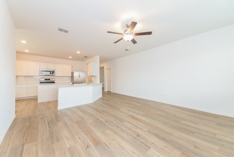 2,050/Mo, 1110 Daffodil Street Princeton, TX 75407 Living Room View