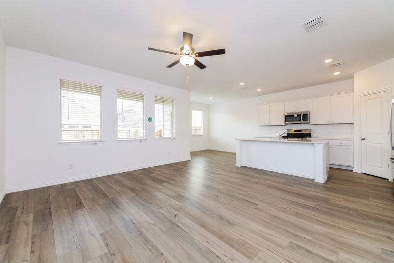 2,285/Mo, 1102 Daffodil Street Princeton, TX 75407 Living Room View