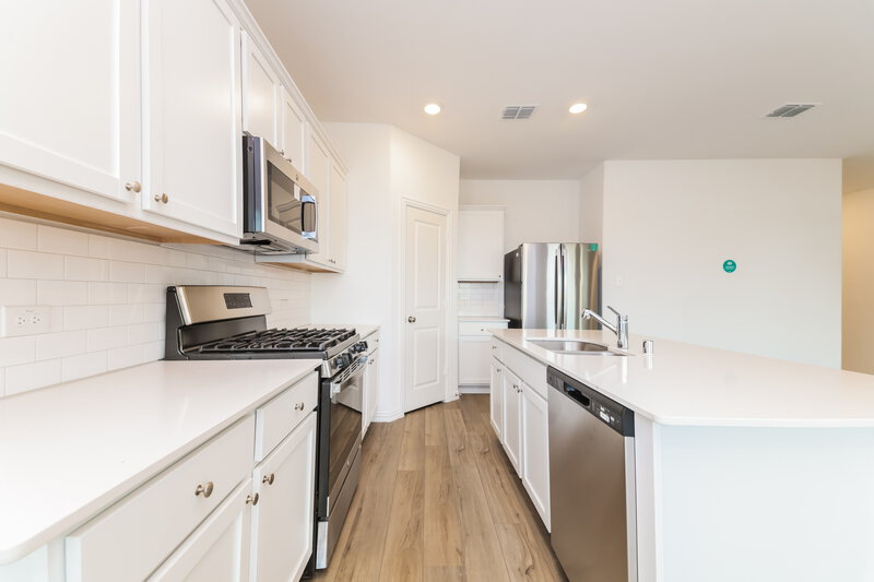 2,285/Mo, 1102 Daffodil Street Princeton, TX 75407 Kitchen View