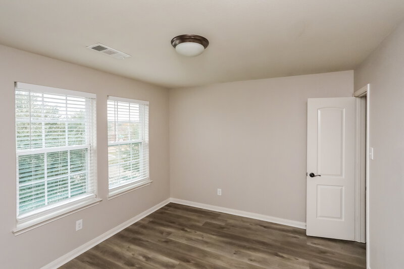 3,105/Mo, 121 Parks Branch Rd Red Oak, TX 75154 Bedroom View 2