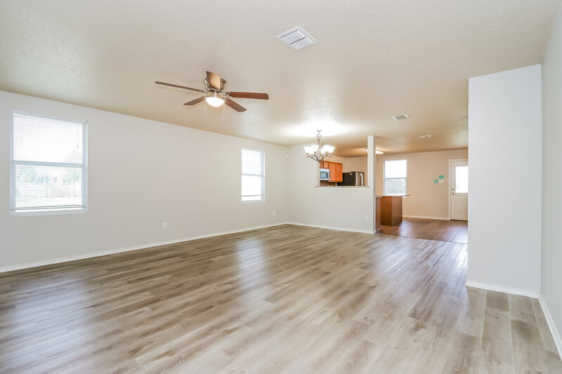 2,550/Mo, 8401 Olivia Meadow Dr Arlington, TX 76002 Living Room View