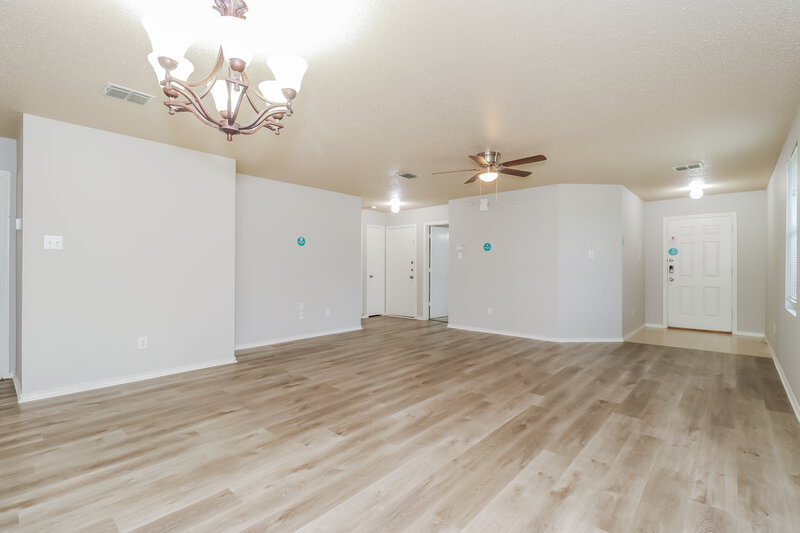2,550/Mo, 8401 Olivia Meadow Dr Arlington, TX 76002 Dining Room View 2