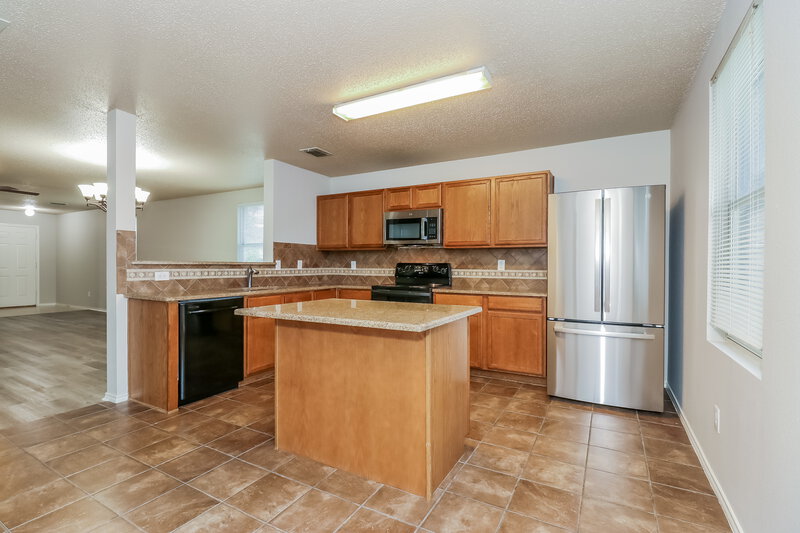 2,550/Mo, 8401 Olivia Meadow Dr Arlington, TX 76002 Kitchen View