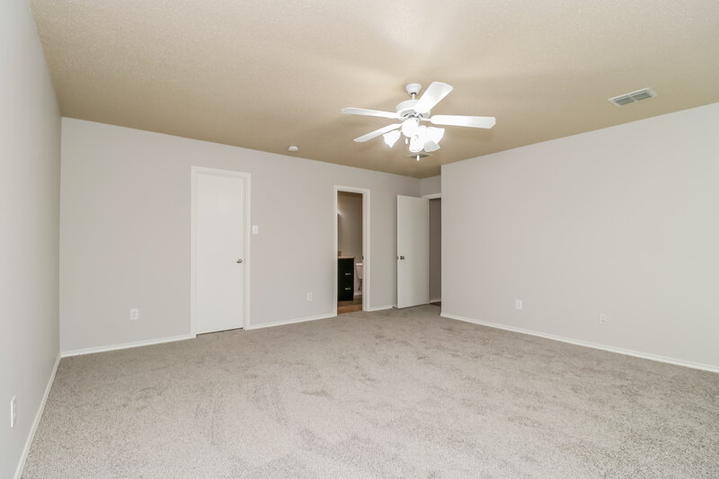 2,550/Mo, 8401 Olivia Meadow Dr Arlington, TX 76002 Main Bedroom View