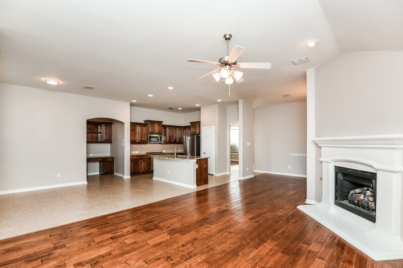 2,450/Mo, 1520 Enchanted Sky Ln Haslet, TX 76052 Living Room View