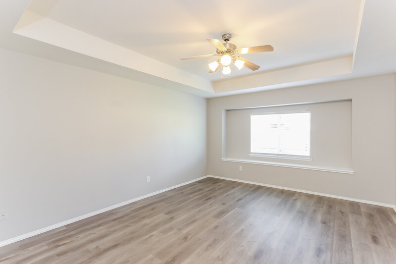 2,510/Mo, 917 Norwood Ln Lancaster, TX 75146 Main Bedroom View 2