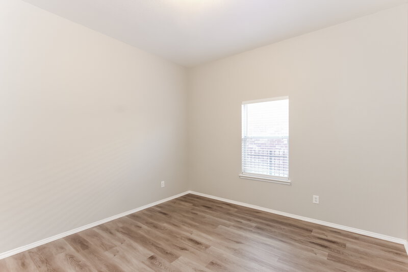 2,510/Mo, 917 Norwood Ln Lancaster, TX 75146 Bedroom View