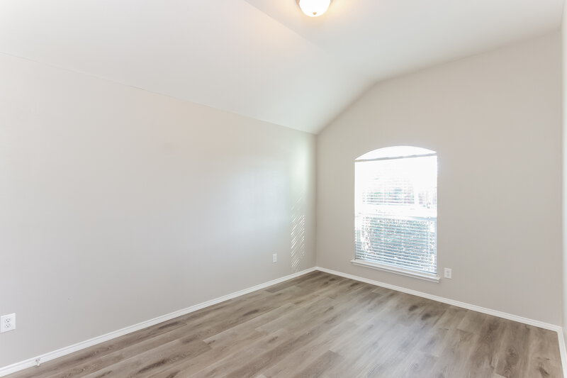 2,510/Mo, 917 Norwood Ln Lancaster, TX 75146 Bedroom View 2