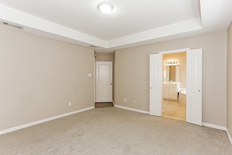 2,530/Mo, 863 Sonora Ln Grand Prairie, TX 75052 Main Bedroom View 2