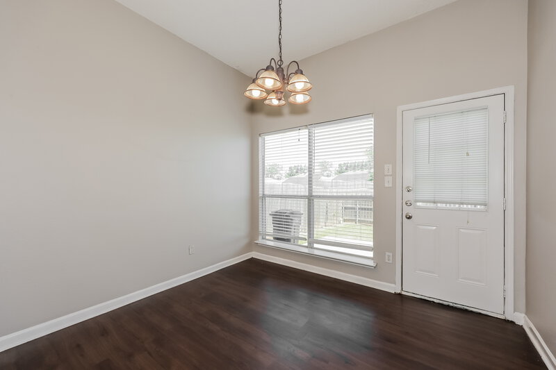 2,410/Mo, 2400 Stagecoach St Fort Worth, TX 76133 Dining Room View