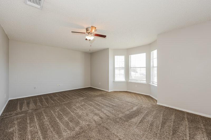 2,410/Mo, 2400 Stagecoach St Fort Worth, TX 76133 Family Room View