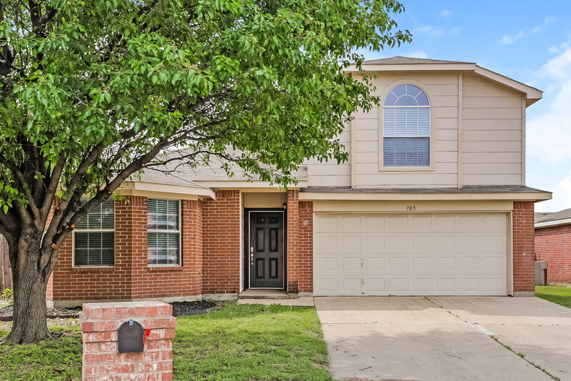 2,470/Mo, 705 Gull Cir Saginaw, TX 76131 External View
