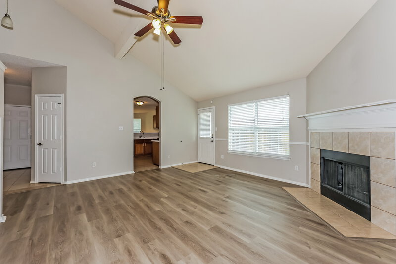 2,470/Mo, 705 Gull Cir Saginaw, TX 76131 Living Room View