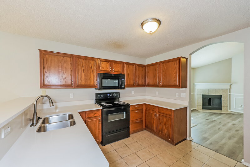 2,470/Mo, 705 Gull Cir Saginaw, TX 76131 Kitchen View