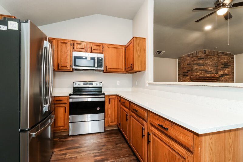 2,860/Mo, 10229 Stoney Bridge Rd Fort Worth, TX 76108 Kitchen View