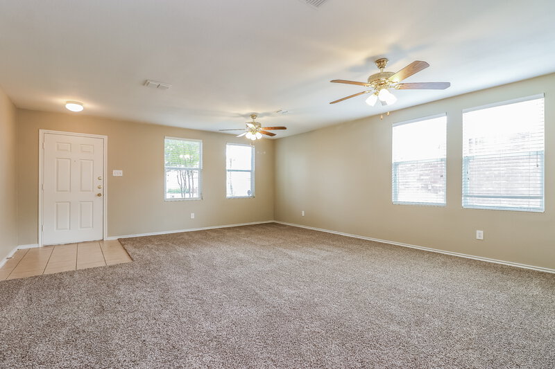 2,765/Mo, 4013 Foxhound Ln Fort Worth, TX 76123 Living Room View 3