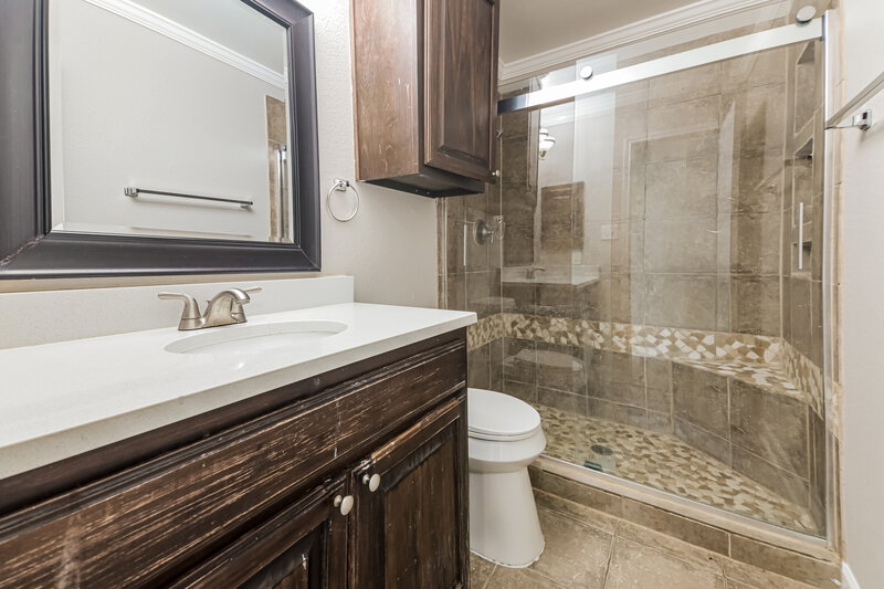 2,275/Mo, 1110 Hampton Dr Forney, TX 75126 Bathroom View