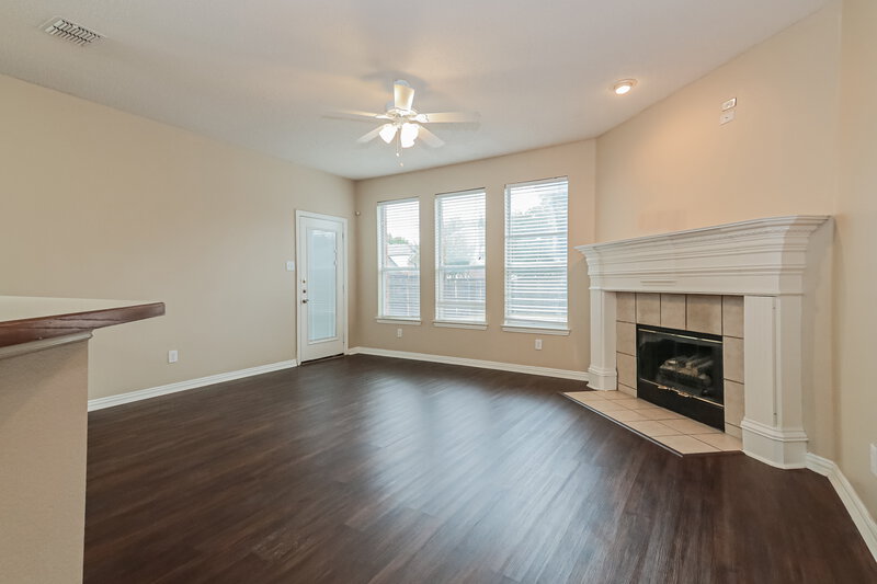 2,525/Mo, 1619 Marble Falls Dr Frisco, TX 75034 Living Room View