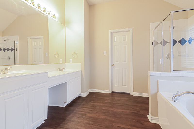 2,525/Mo, 1619 Marble Falls Dr Frisco, TX 75034 Main Bathroom View