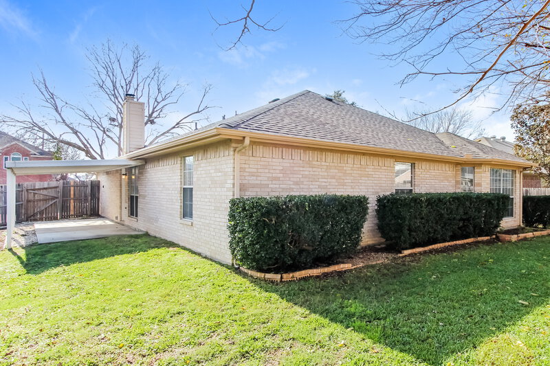 2,360/Mo, 4532 Stones River Rd Grand Prairie, TX 75052 Rear View