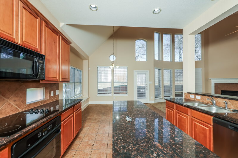 3,280/Mo, 3405 Marymount Dr Denton, TX 76210 Kitchen View 2