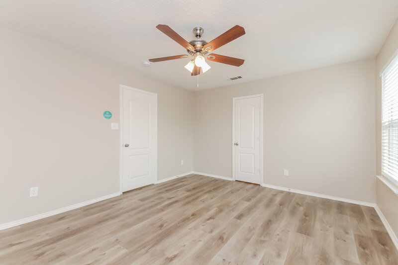 2,720/Mo, 138 Hampshire Ln Rockwall, TX 75032 Main Bedroom View 2