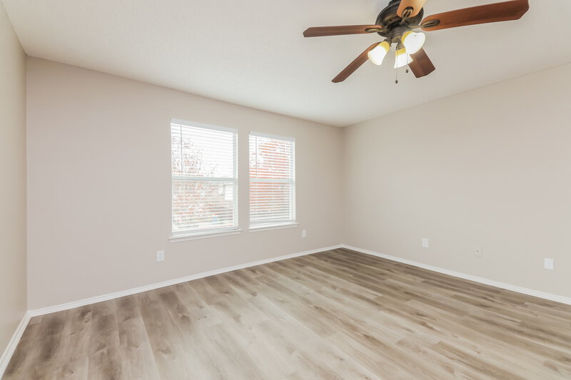 2,720/Mo, 138 Hampshire Ln Rockwall, TX 75032 Main Bedroom View 3