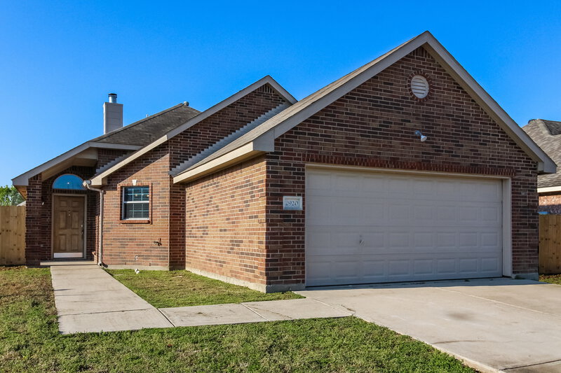 1,775/Mo, 2920 Oakshire St Denton, TX 76209 External View