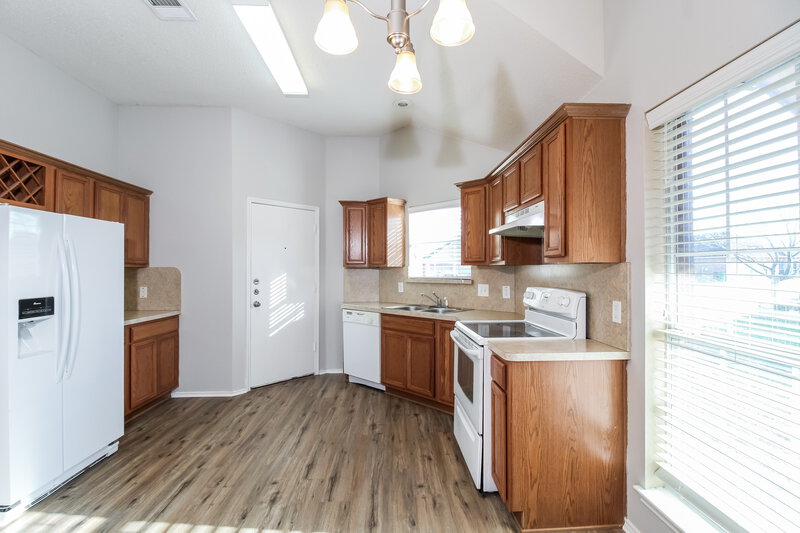 1,775/Mo, 2920 Oakshire St Denton, TX 76209 Kitchen View