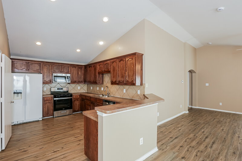 1,760/Mo, 6440 Regina Dr Fort Worth, TX 76131 Kitchen View