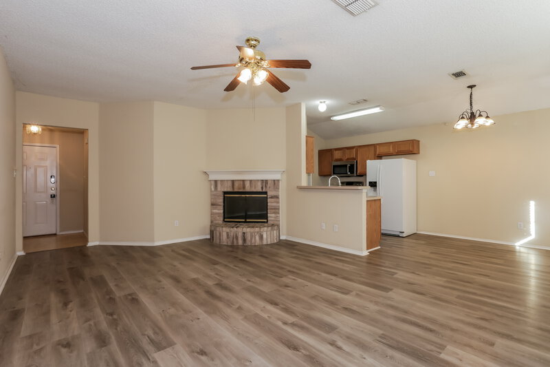 1,785/Mo, 6366 Twilight Cir Fort Worth, TX 76179 Living Room View 2