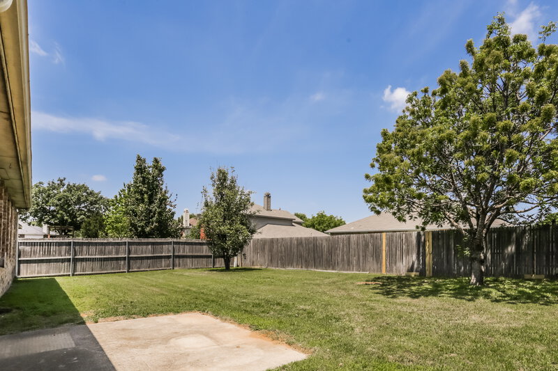 2,260/Mo, 2713 Meadowview Dr Corinth, TX 76210 Rear View