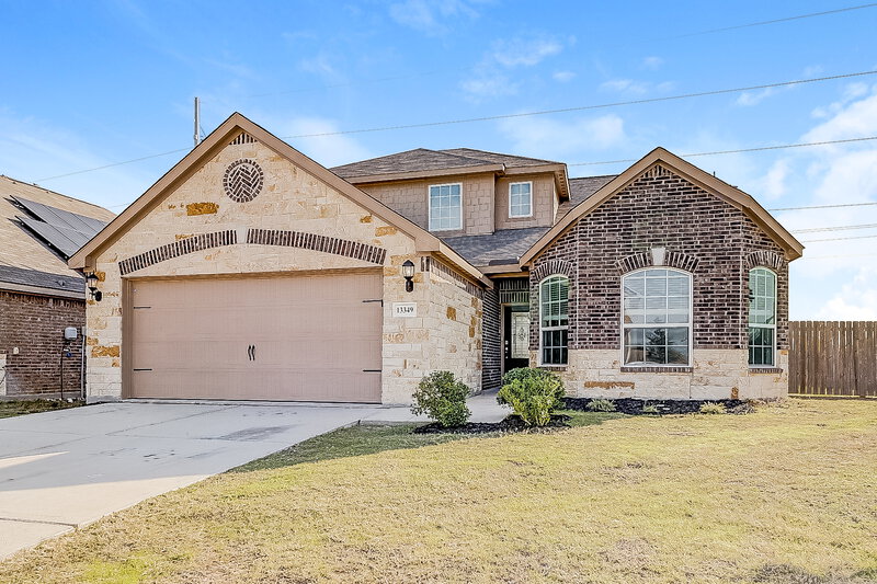 2,200/Mo, 13349 Tower Ln Crowley, TX 76036 External View