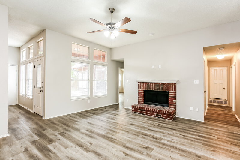 2,145/Mo, 7026 Lo Chalmers Ln Garland, TX 75043 Misc View 3