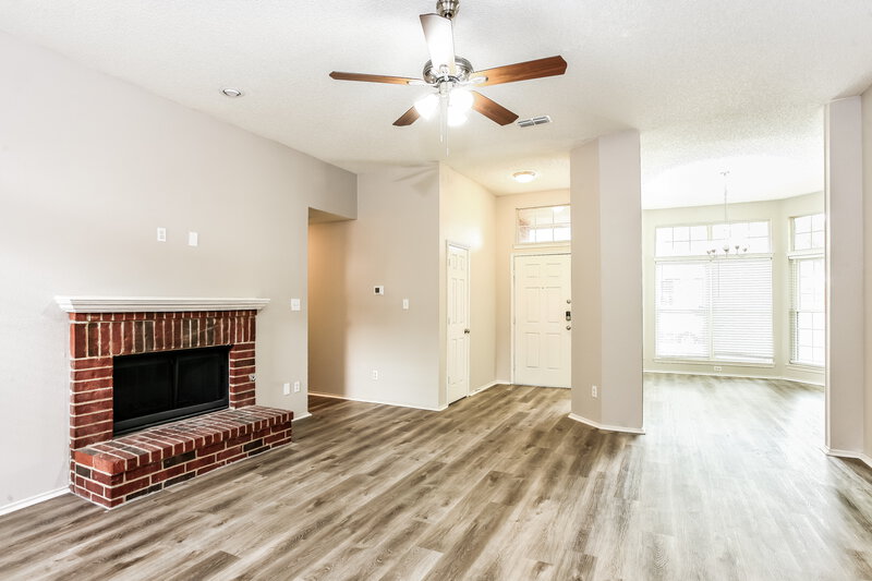 2,145/Mo, 7026 Lo Chalmers Ln Garland, TX 75043 Misc View 4