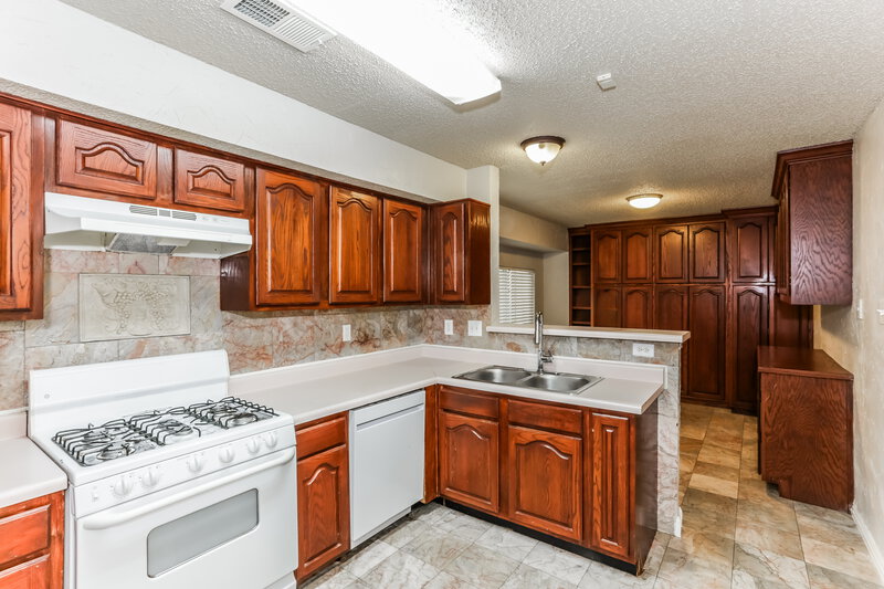 2,210/Mo, 1808 Rose Cir Lewisville, TX 75077 Kitchen View 2