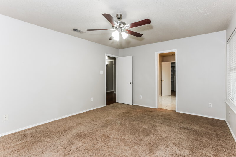 2,210/Mo, 1808 Rose Cir Lewisville, TX 75077 Main Bedroom View 2