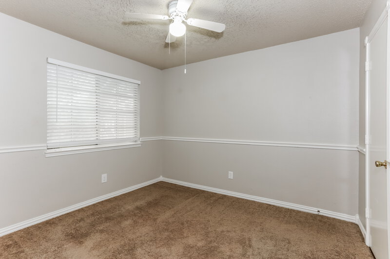 2,210/Mo, 1808 Rose Cir Lewisville, TX 75077 Bedroom View 2