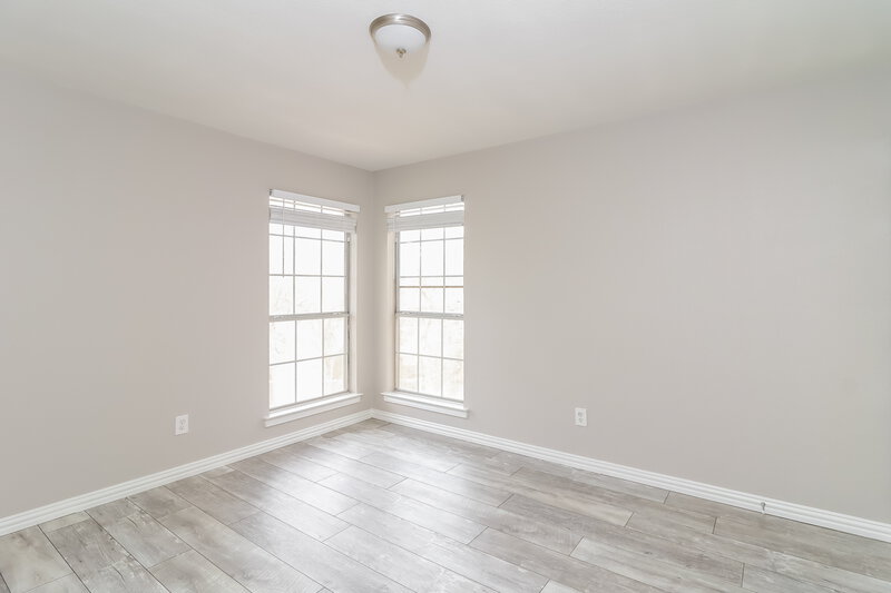 2,380/Mo, 10328 Gray Oak Ln Fort Worth, TX 76108 Bedroom View 2