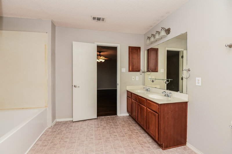 2,395/Mo, 3500 Bandera Ranch Rd Roanoke, TX 76262 Main Bedroom View 2