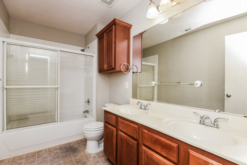 2,395/Mo, 3500 Bandera Ranch Rd Roanoke, TX 76262 Bathroom View
