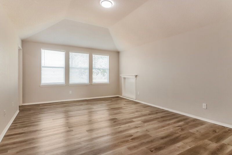 2,035/Mo, 145 Redbud Dr Forney, TX 75126 Sitting Room View