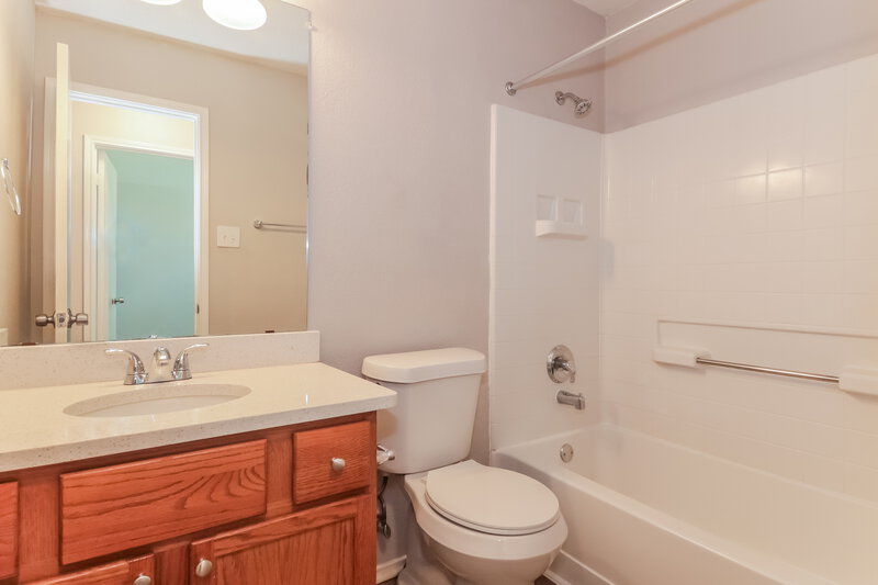 2,035/Mo, 145 Redbud Dr Forney, TX 75126 Bathroom View